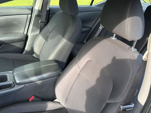 Used 2024 Nissan Sentra S FWD image 27