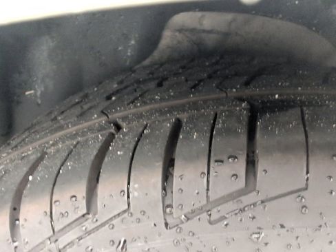 Used 2005 Ford Thunderbird 50th Anniversary image 19