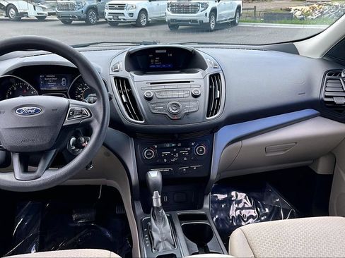 Used 2017 Ford Escape SE FWD image 6