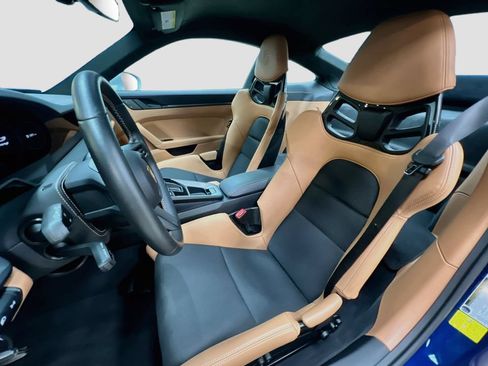 Certified 2024 Porsche 911 GT3 RWD image 5