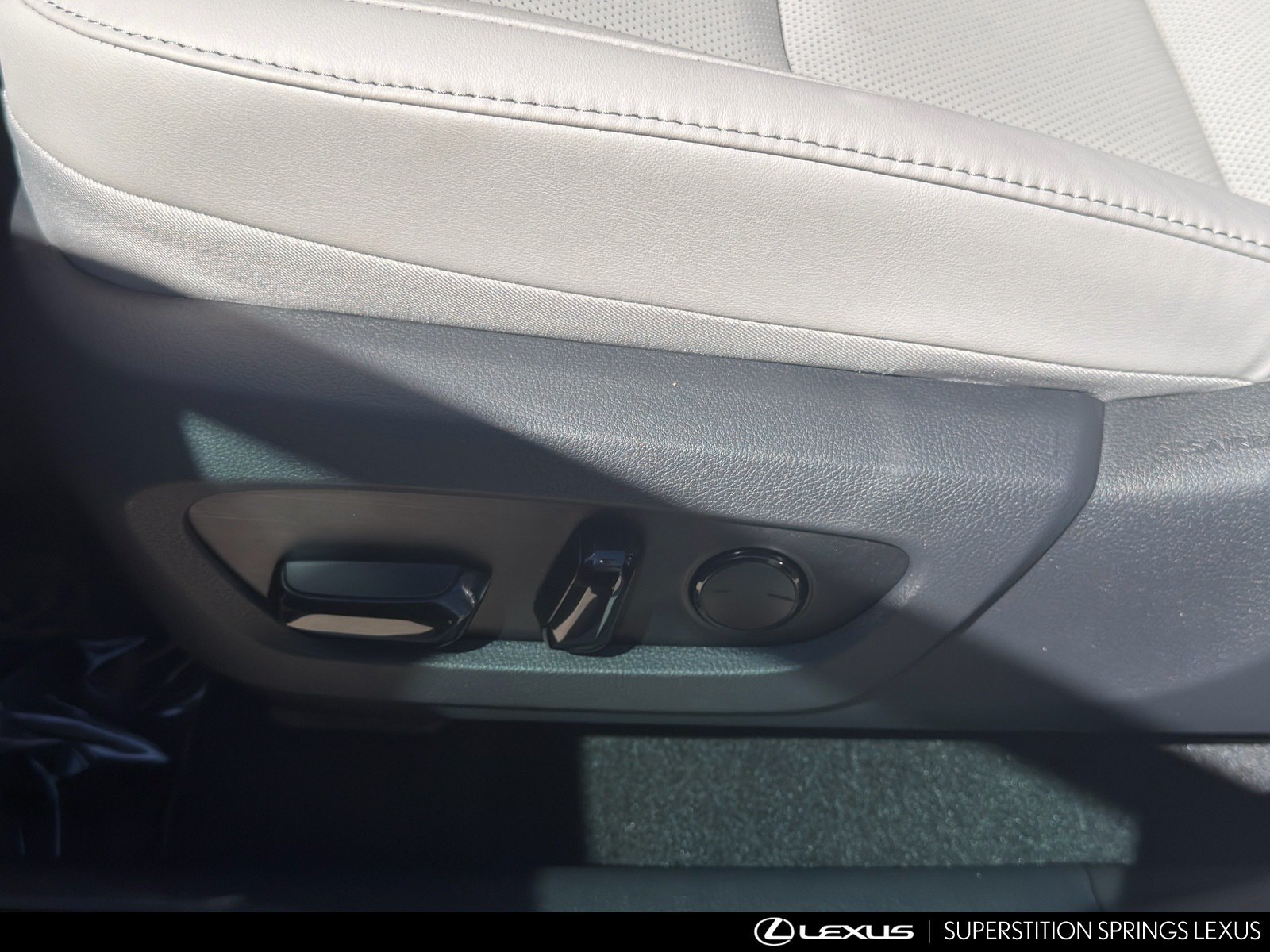 New 2026 Lexus RX 350 F Sport w/ Convenience Package FWD image 25
