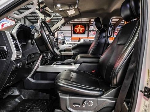 Used 2019 Ford F250 Lariat w/ Lariat Value Package image 6