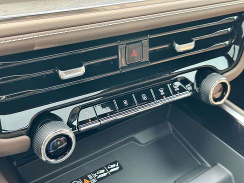New 2026 Chevrolet Tahoe High Country AWD/4WD image 25