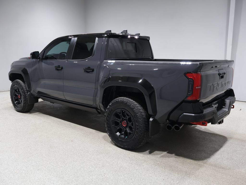 Used 2025 Toyota Tacoma TRD Pro w/ Tow Tech Package AWD/4WD image 6