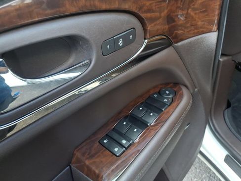 Used 2015 Buick Enclave Leather AWD/4WD image 17