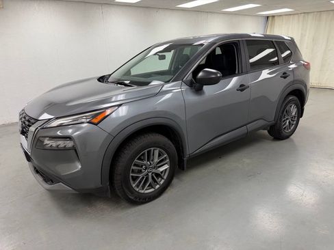 Used 2023 Nissan Rogue S AWD/4WD image 1