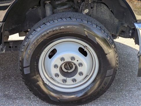 Used 2024 Ford F350 XLT image 9