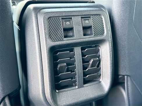 New 2025 Ford Bronco Badlands image 18