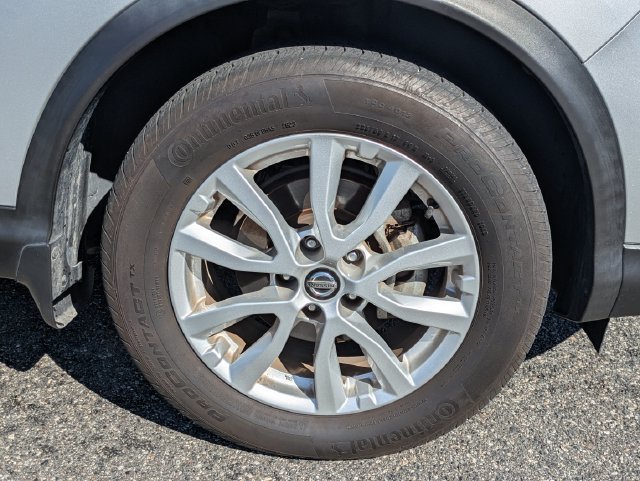 Used 2021 Nissan Rogue Sport SV FWD image 9