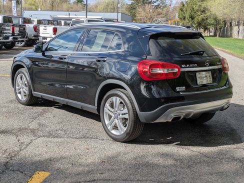Used 2017 Mercedes-Benz GLA 250 4MATIC image 5