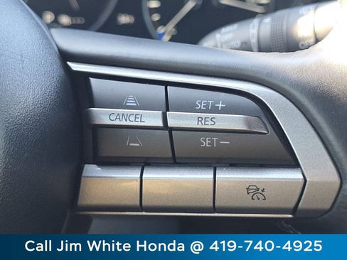 Used 2023 MAZDA MAZDA3 s image 31