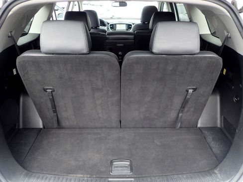 Used 2019 Kia Sorento EX w/ EX Touring Package image 11