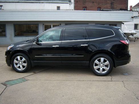 Used 2017 Chevrolet Traverse Premier image 8