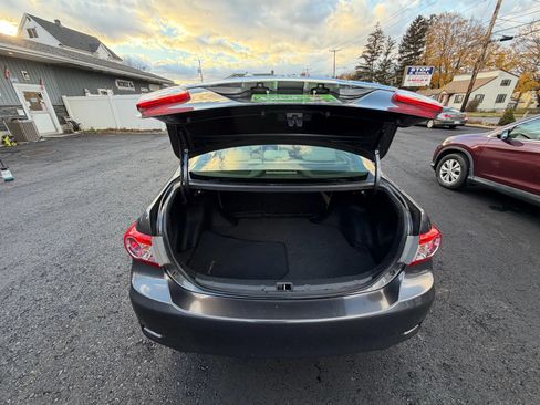 Used 2012 Toyota Corolla LE image 13