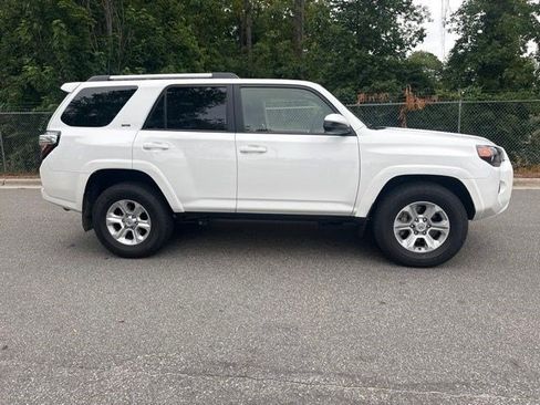 Used 2024 Toyota 4Runner SR5 RWD image 12