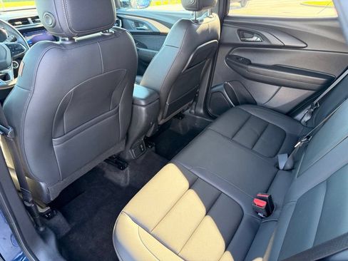 Used 2023 Chevrolet TrailBlazer ACTIV w/ Convenience Package AWD/4WD image 32