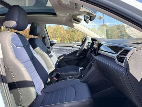 New 2026 Volkswagen Taos SEL image 20