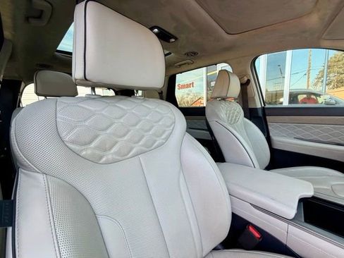 Used 2022 Hyundai Palisade Calligraphy image 22