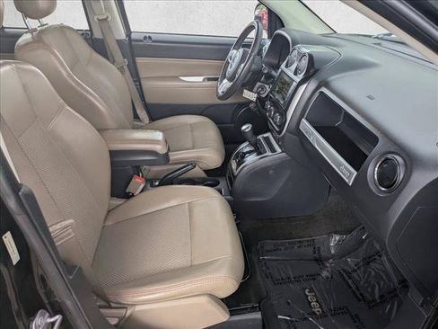 Used 2015 Jeep Compass Latitude AWD/4WD image 20