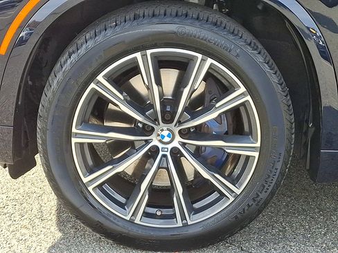 Used 2022 BMW X5 xDrive40i w/ M Sport Package image 28