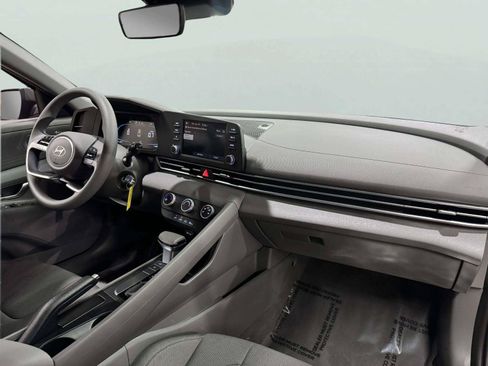 Used 2026 Hyundai Elantra SE FWD image 50