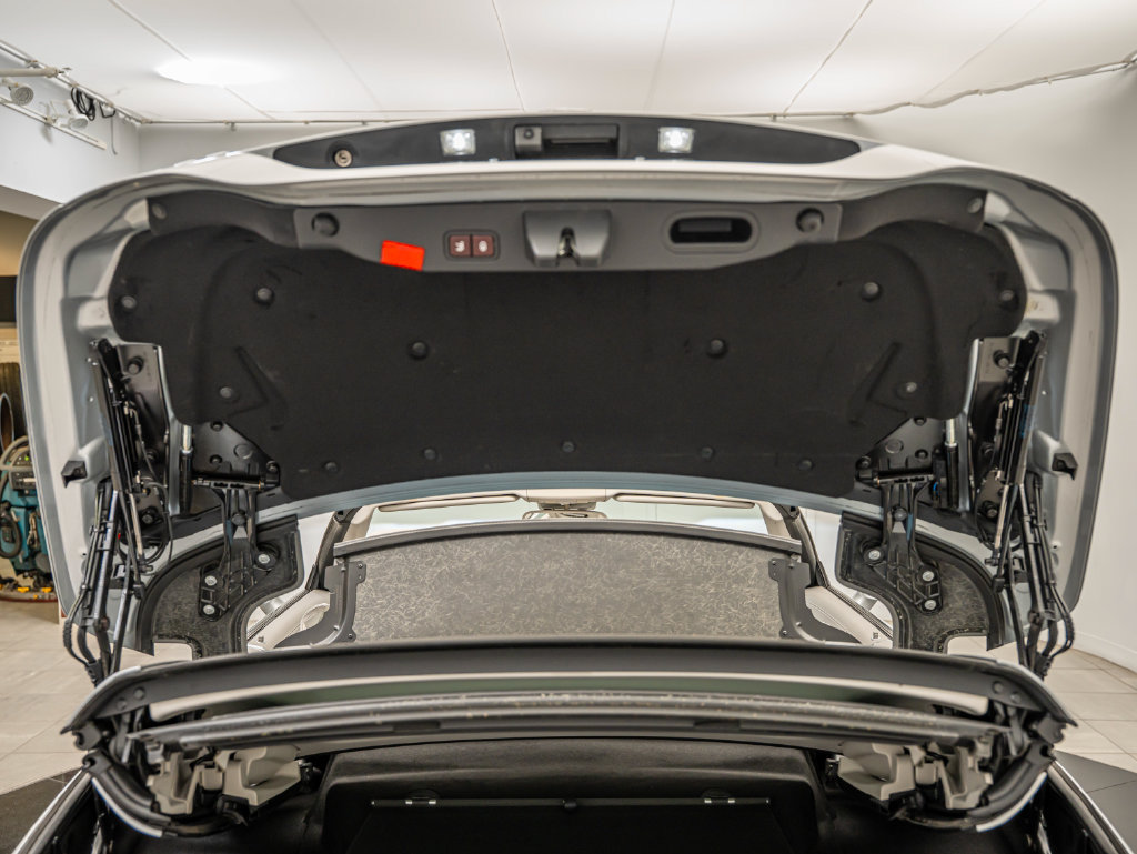 Used 2013 Mercedes-Benz SL 550 image 21