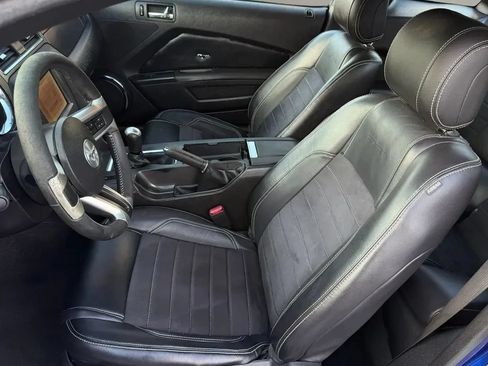 Used 2013 Ford Mustang GT Premium w/ Electronics Pkg RWD image 13