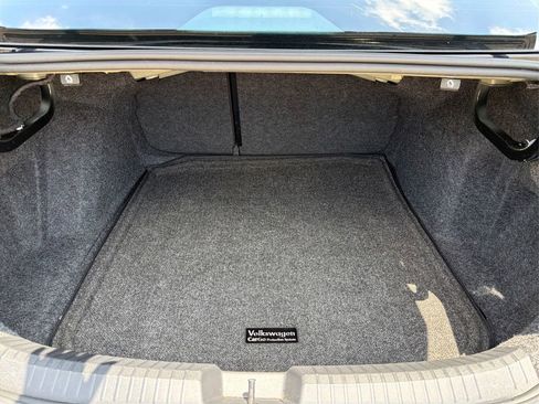 Used 2024 Volkswagen Jetta SE w/ Panoramic Sunroof Package FWD image 14