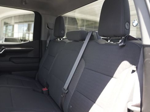 Used 2023 Chevrolet Silverado 1500 LT AWD/4WD image 11
