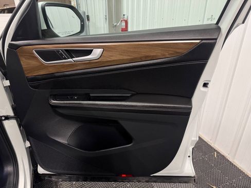 Used 2024 Volkswagen Atlas SE image 20