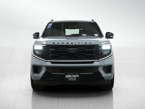 Used 2025 Ford Expedition Max Platinum w/ Stealth Appearance Package AWD/4WD image 7