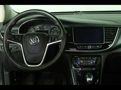 Used 2018 Buick Encore Essence FWD image 11