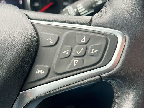 Used 2022 Chevrolet Equinox LT AWD/4WD image 13