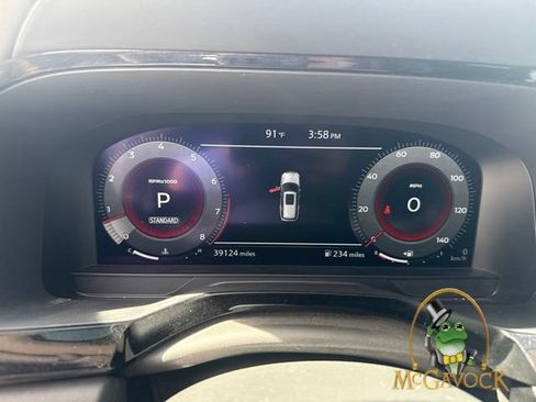 Used 2023 Nissan Pathfinder Platinum FWD image 22