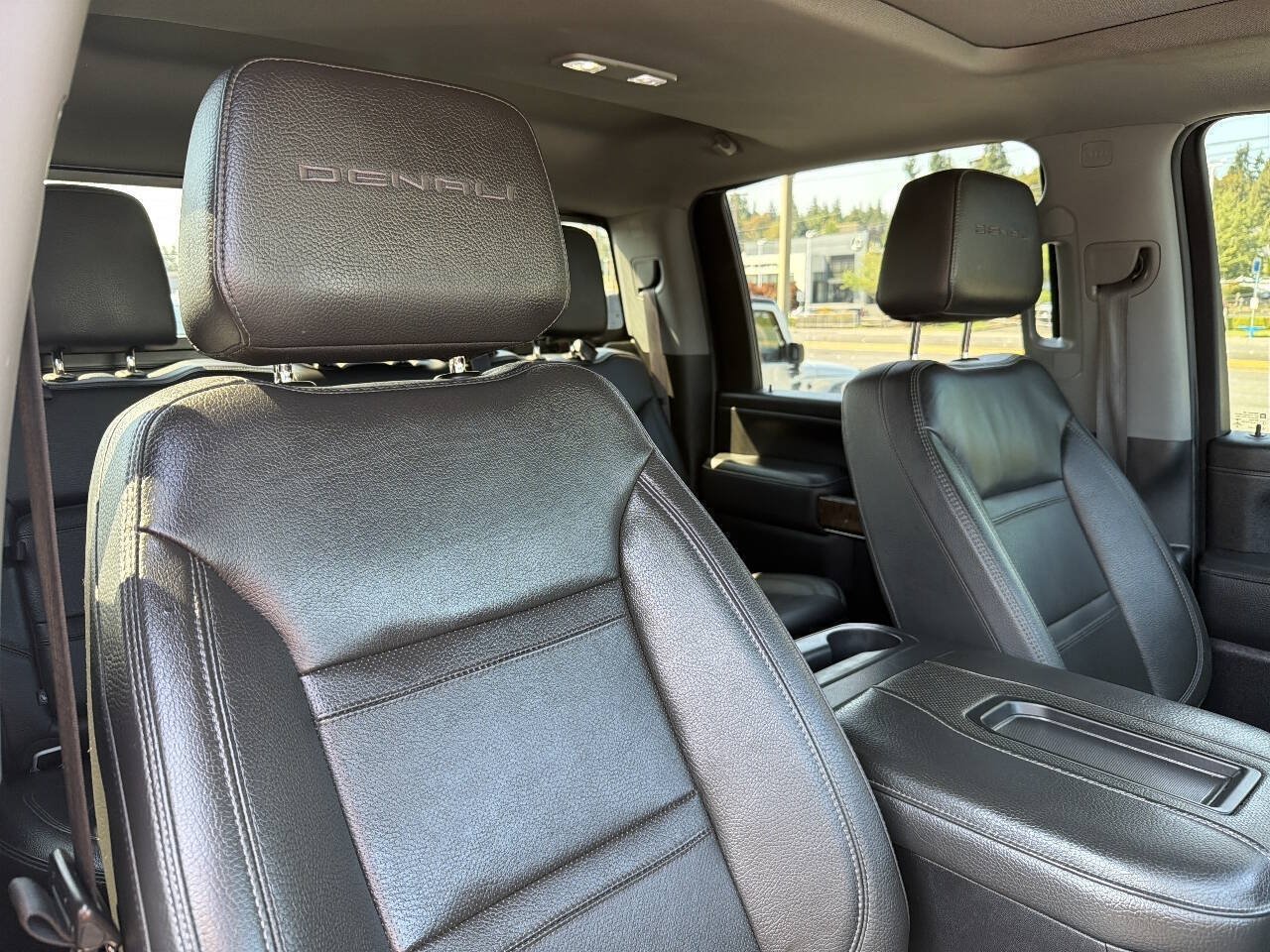 Used 2021 GMC Sierra 3500 Denali w/ Denali Ultimate Package AWD/4WD image 22
