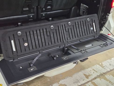 Used 2019 Toyota Land Cruiser AWD/4WD image 60