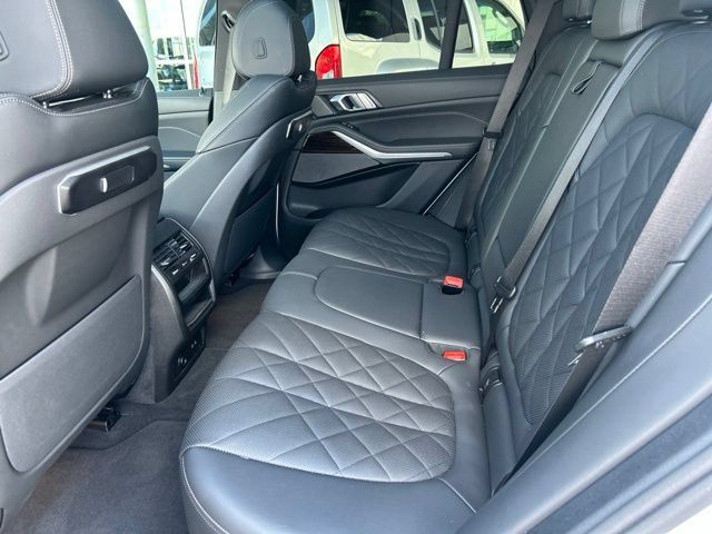 Used 2026 BMW X5 xDrive40i AWD/4WD image 26