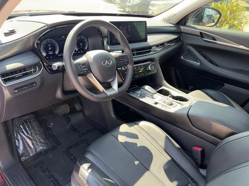 Used 2024 INFINITI QX60 Luxe w/ Vision Package FWD image 8