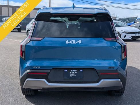 Certified 2024 Kia EV9 Wind image 3