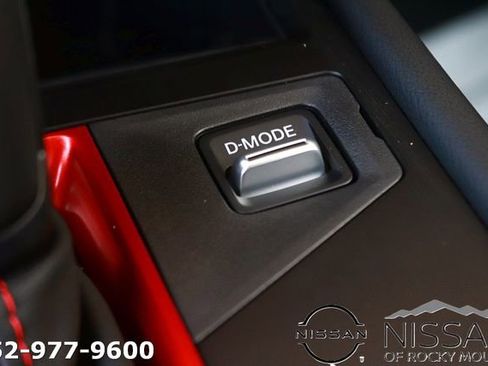 New 2026 Nissan Kicks SR FWD image 27