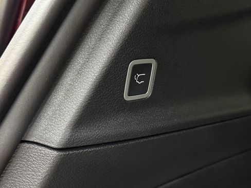 New 2026 Chrysler Pacifica Select image 8