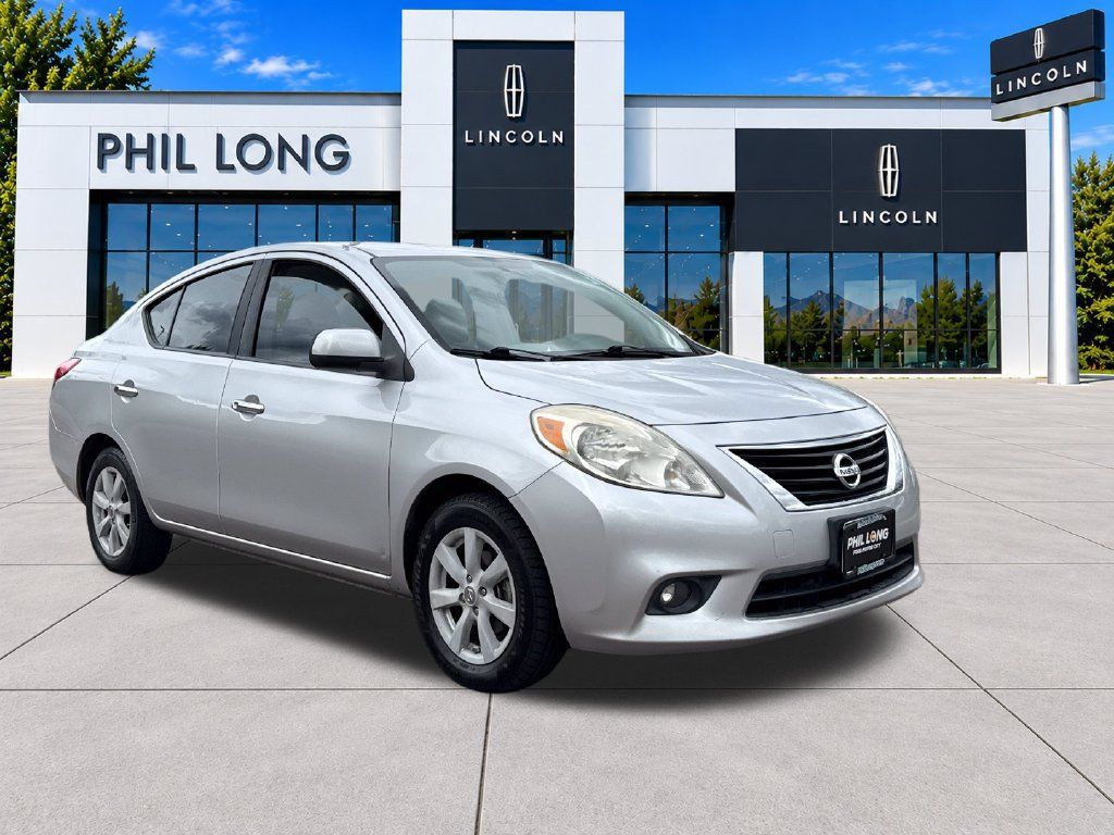 Used 2012 Nissan Versa FWD 360° Tour