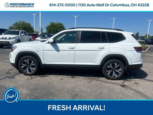 Used 2024 Volkswagen Atlas SE AWD/4WD image 7