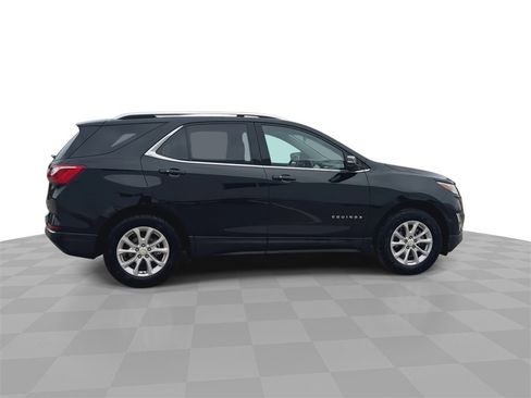 Used 2018 Chevrolet Equinox LT w/ Sun & Infotainment Package image 9