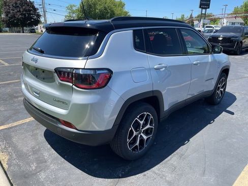 Used 2025 Jeep Compass Limited AWD/4WD image 8