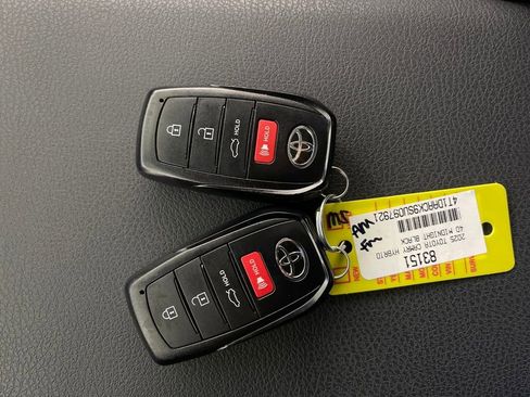 Certified 2025 Toyota Camry LE image 24