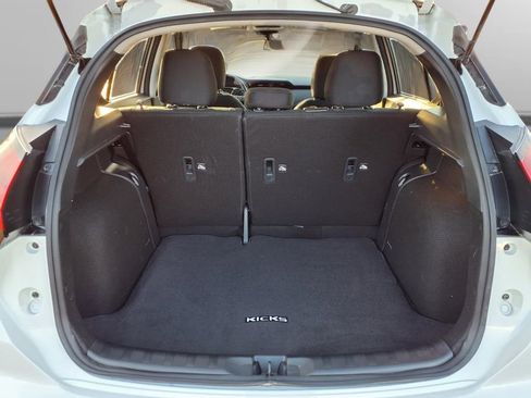 Certified 2025 Nissan Kicks Play S image 25