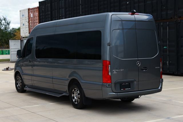 Used 2020 Mercedes-Benz Sprinter 2500 image 9