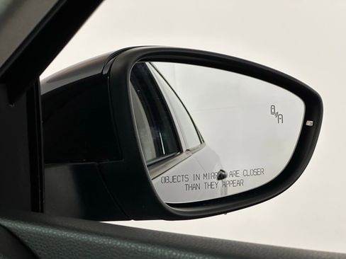 Used 2018 Volkswagen Passat 2.0T R-Line w/ R-Line Lighting Package image 24