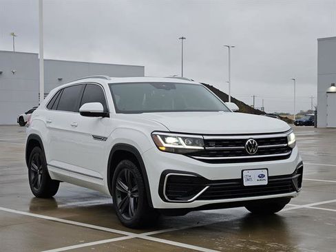 Used 2022 Volkswagen Atlas Cross Sport SEL R-Line image 2